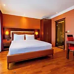 Hotell Mangana 4*