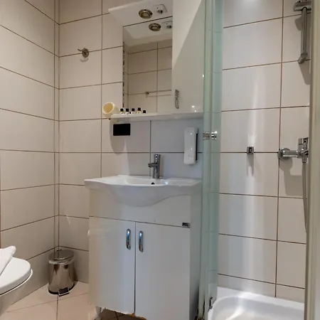 Otel Mangana 4*