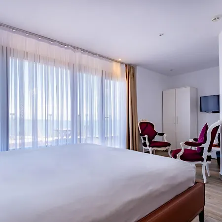 Mangana Otel