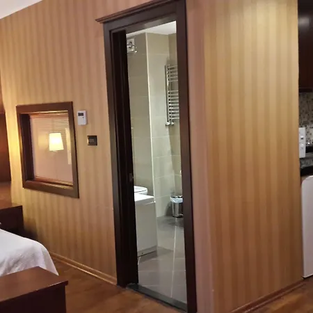 曼加纳科纳克酒店 4*