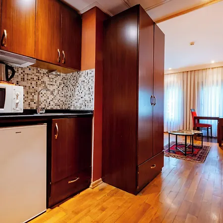 マンガナ コナック